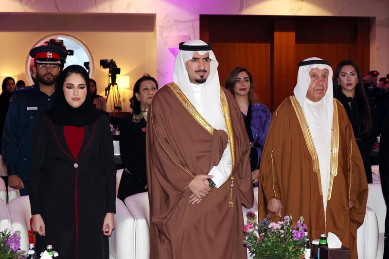 محافظ العاصمة يشهد افتتاح ملتقى "هي البحرين" احتفاءً بيوم المرأة