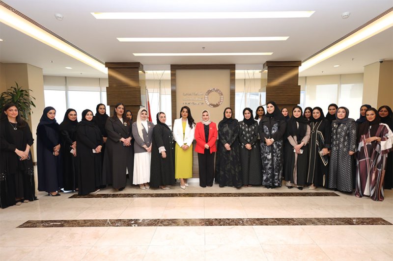 الأمانة العامة للتظلمات تحتفل بيوم المرأة البحرينية: تكريم وإشادة بدور الموظفات المتميزات
