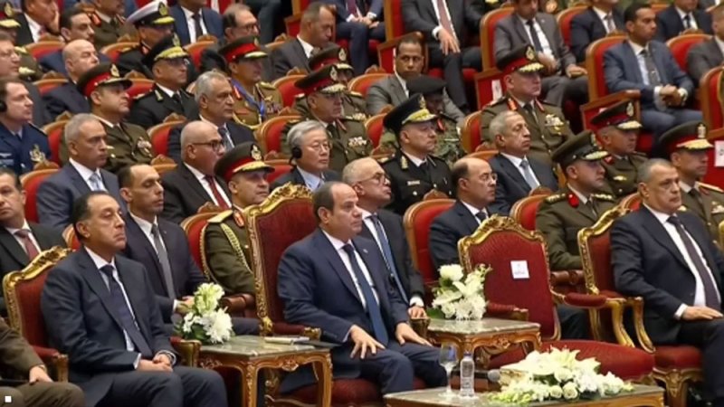 السيسي يفتتح "إيديكس 2025" ووزير الدفاع يؤكد الاستعدد الدائم