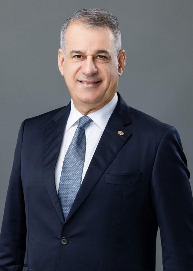 الرئيس التنفيذي لشركة الخليج لصناعة البتروكيماويات يهنئ المرأة البحرينية في يومها