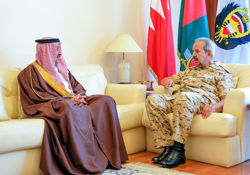 القائد العام يستقبل الشيخ محمد بن عطية الله آل خليفة