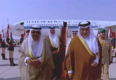 بالفيديو: وصول أمير دولة الكويت الشقيقة إلى مملكة البحرين للمشاركة في "قمة البحرين"