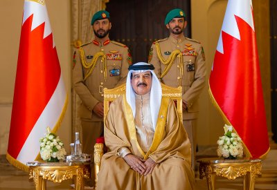 جلالة الملك المعظم يستقبل إخوانه قادة دول مجلس التعاون وممثليهم بمناسبة مشاركتهم في "قمة البحرين"