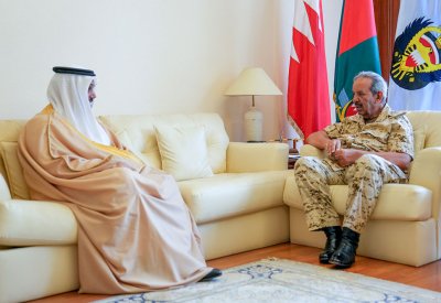 تعزيز التعاون بين  قوة الدفاع و “المالية”