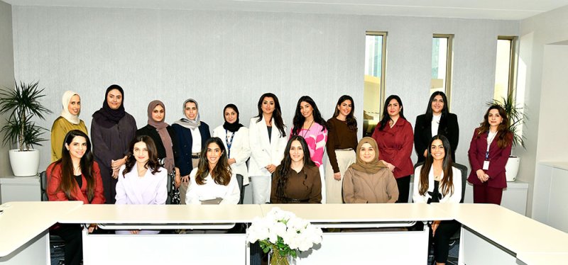 “البحرين والكويت” يحتفي بتخريج 20 موظفة من برنامج “المرأة في القيادة”