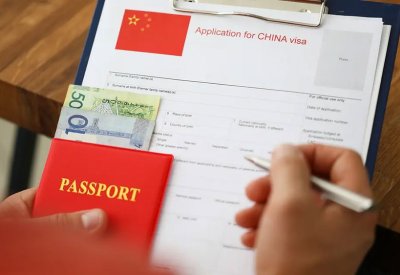 بكين تسجل أعلى معدل للسفر عبر الحدود منذ 2020