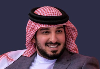سمو الشيخ عيسى بن عبدالله يهنئ جلالة الملك وسمو ولي العهد رئيس مجلس الوزراء