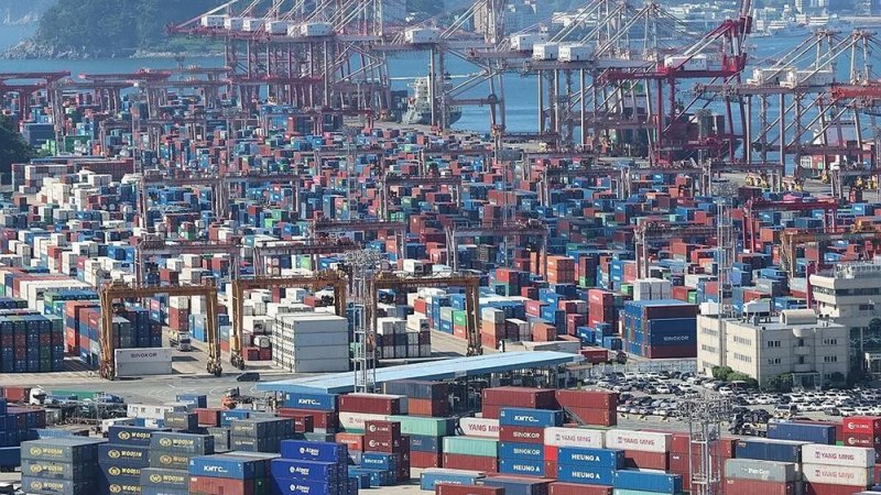 باستثناء "أشباه الموصلات".. انكماش متوقع للصادرات الكورية في 2025
