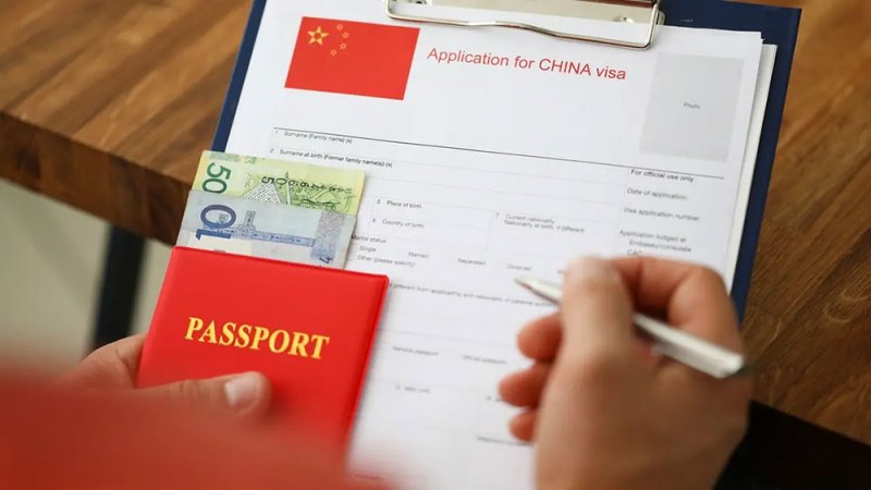 بكين تسجل أعلى معدل للسفر عبر الحدود منذ 2020