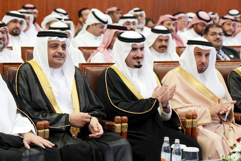 محافظ العاصمة يحضر الأمسية الشعرية الوطنية "دام عزك يا ملكنا"