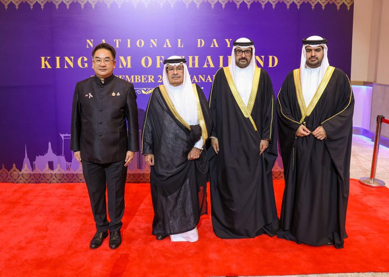 بالصور: سمو الشيخ علي بن خليفة آل خليفة يحضر حفل الاستقبال بمناسبة ذكرى اليوم الوطني لمملكة تايلند