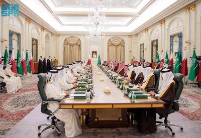 السعودية وقطر توقعان اتفاقية الربط بالقطار الكهربائي السريع بين البلدين