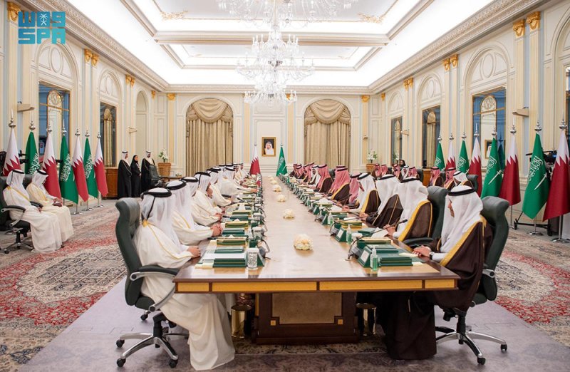 السعودية وقطر توقعان اتفاقية الربط بالقطار الكهربائي السريع بين البلدين