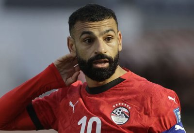كاراغر يشن هجوما عنيفا على صلاح.. ويذكره بما فعله لمصر