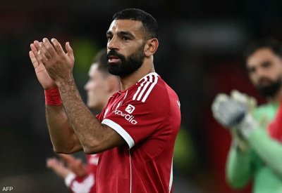 أول لاعب من ليفربول يعلق على "أزمة صلاح"