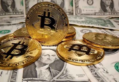 الدولار يستقر مع ترقب قرار الفائدة الأميركية.. و"بيتكوين" تهبط قرب 90 ألف دولار