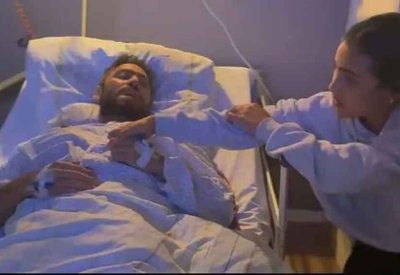 أحمد سعد يكشف وضع تامر حسني: "في سريره لا يتحرك"