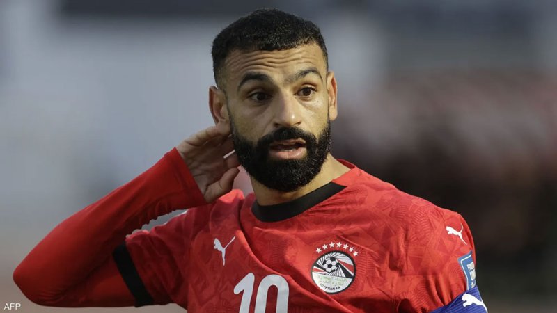 كاراغر يشن هجوما عنيفا على صلاح.. ويذكره بما فعله لمصر