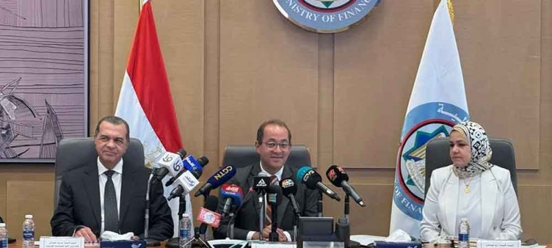 مصر: معدل الدين الحكومي للناتج المحلي انخفض 11% خلال عامين