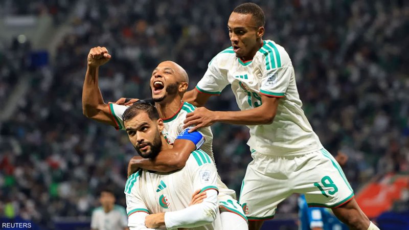 الجزائر تعبر العراق وتضرب موعدا مع الإمارات في كأس العرب