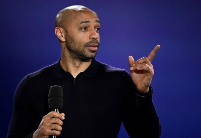 هنري يعلق على أزمة صلاح بتعبير "الغسيل القذر"