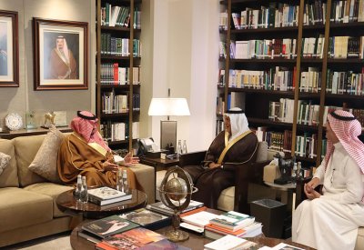 صاحب السمو الملكي الأمير تركي الفيصل يستقبل الرئيس التنفيذي لمركز "دراسات"