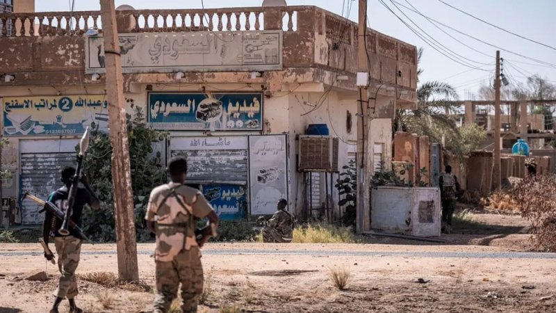 تحطم طائرة شحن للجيش السوداني غرب بورتسودان