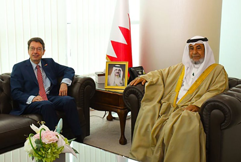 وزير شؤون مجلسي الشورى والنواب يستقبل السفير الألماني ويؤكد عمق العلاقات الثنائية