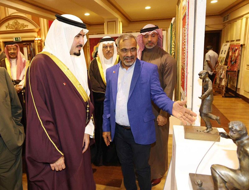 محافظ العاصمة يحضر احتفال نادي الخريجين بالأعياد الوطنية