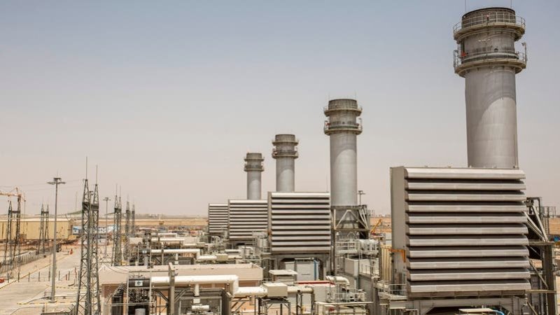 العراق يلزم المشاريع الاستثمارية بإنشاء محطات كهرباء خاصة