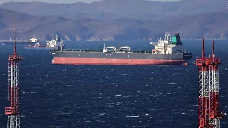 ألمانيا تمنع التصرف في ناقلة نفط يشتبه أنها ضمن أسطول الظل الروسي
