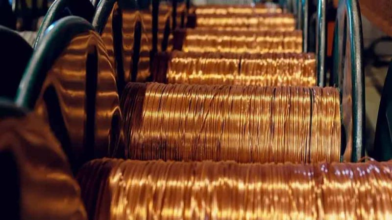 الذكاء الاصطناعي يشعل أزمة النحاس.. نقص يلوح في الأفق وأسعار قياسية