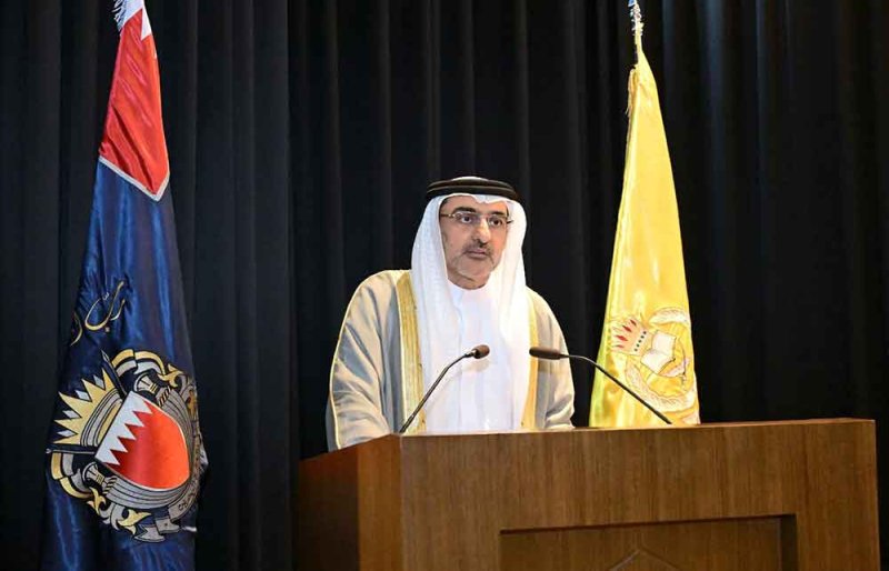 تكريم الفائزين في أكبر تحدي للذكاء الاصطناعي بجامعات البحرين