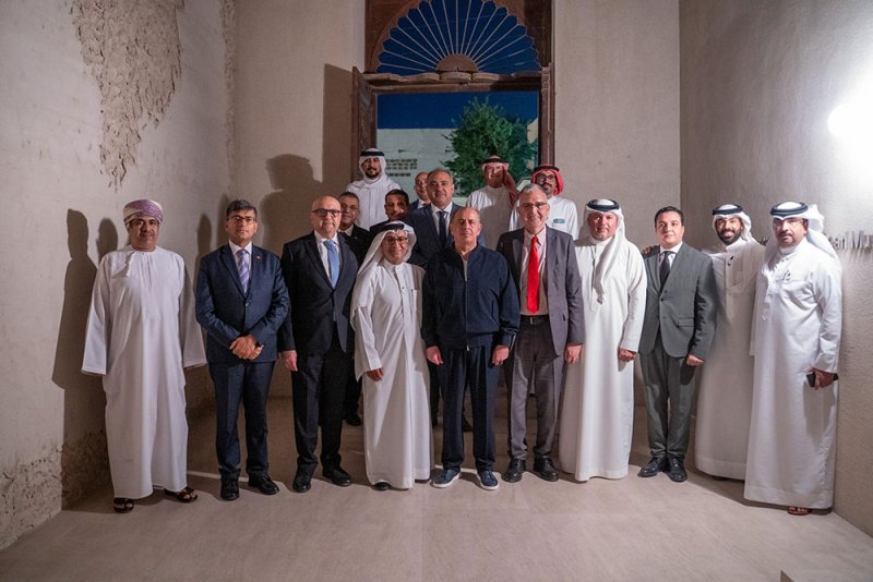 "الخارجية" تنظم جولة ثقافية لأصحاب السعادة السفراء العرب المقيمين لدى مملكة البحرين في مهرجان ليالي المحرق