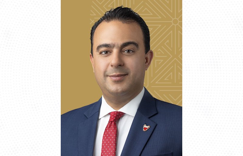 العرادي: الأعياد الوطنية المجيدة مناسبة لتكريس القيم الوطنية النبيلة وتعزيز وحدة الصف والتلاحم المجتمعي للمضي قدمًا في مسيرة البناء والعطاء