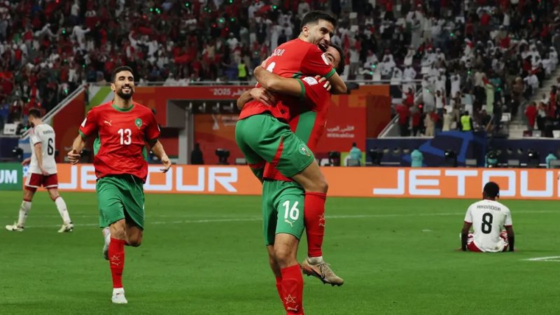 كأس العرب.. المغرب يهزم الإمارات بثلاثية ويبلغ النهائي