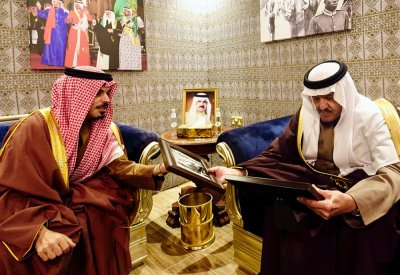 المستشار الخاص لخادم الحرمين الشريفين يقدم التهنئة بمناسبة الأعياد الوطنية لمملكة البحرين