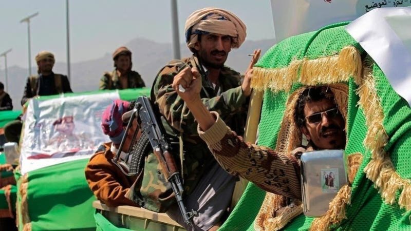 "أمهات المختطفين" تطالب باستبعاد رئيس وفد الحوثي ونائبه من مفاوضات مسقط