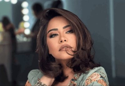 بعد أنباء عن نقلها لمصحة.. شيرين عبدالوهاب: شائعات سخيفة