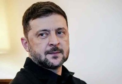 زيلينسكي مستعد لعقد اجتماع مع ترامب لبحث قضية الأرض