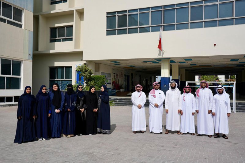 "مدارس الفلاح الخاصة" توظف وتدرّب 25 موظفاً بحرينياً عبر برامج "تمكين"