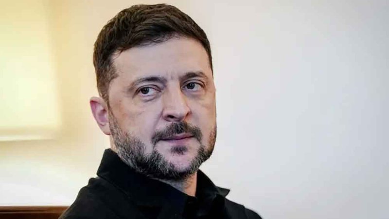 زيلينسكي مستعد لعقد اجتماع مع ترامب لبحث قضية الأرض