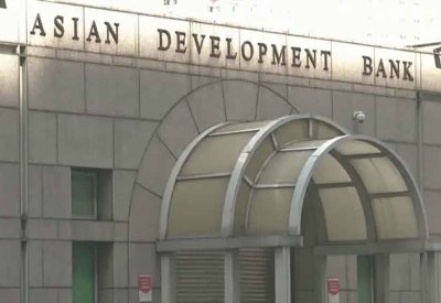 باكستان وبنك التنمية الآسيوي يوقّعان مبادرتين بقيمة 730 مليون دولار