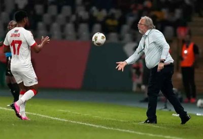 "ما حدث إهانة".. مدرب مالي يهاجم "فيفا" وأندية أوروبا بسبب كأس إفريقيا