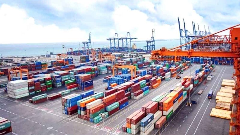الصادرات السعودية غير البترولية تقفز 32.3 % في أكتوبر على أساس سنوي