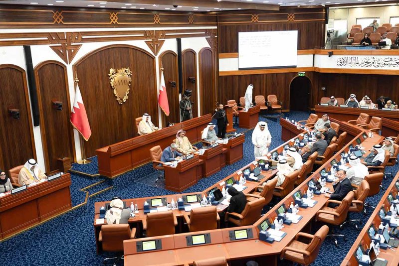 تخفيض ساعات العمل لمن أعمارهم 50 سنة يخلق تمييزا بين الموظفين