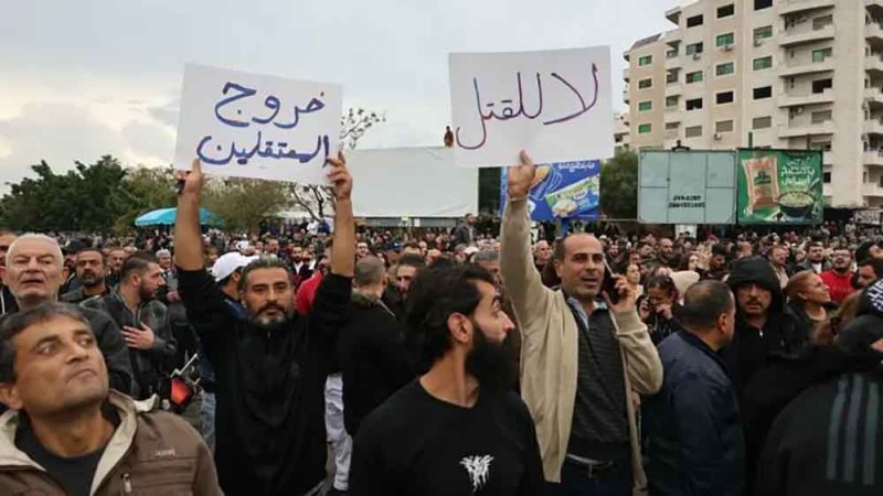 مستشار الشرع عن تظاهرات الساحل.." شخصيات تورط العلويين"