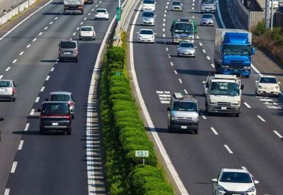 "حظر بيع السيارات مدى الحياة".. قوانين تثير الجدل في الجزائر