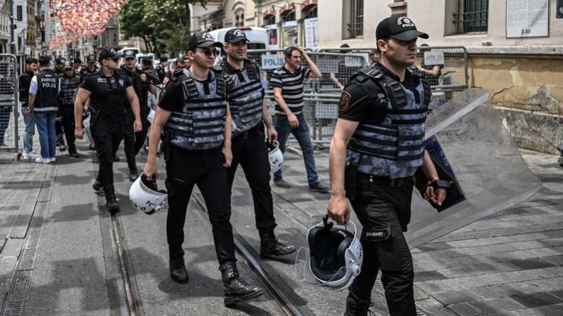 اشتباك بين الأمن ودواعش غرب تركيا.. وإصابة 7 شرطيين