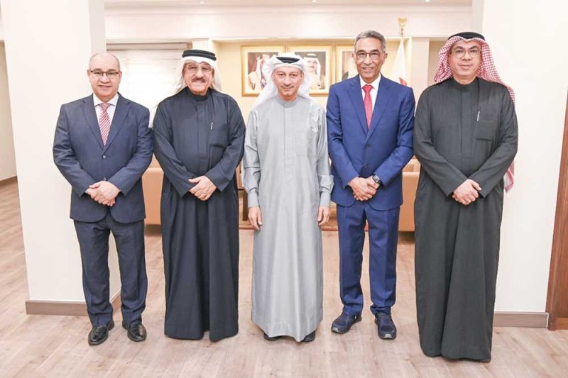 محافظ الشمالية يستعرض مشروع حرم الجامعة الأهلية الجديد